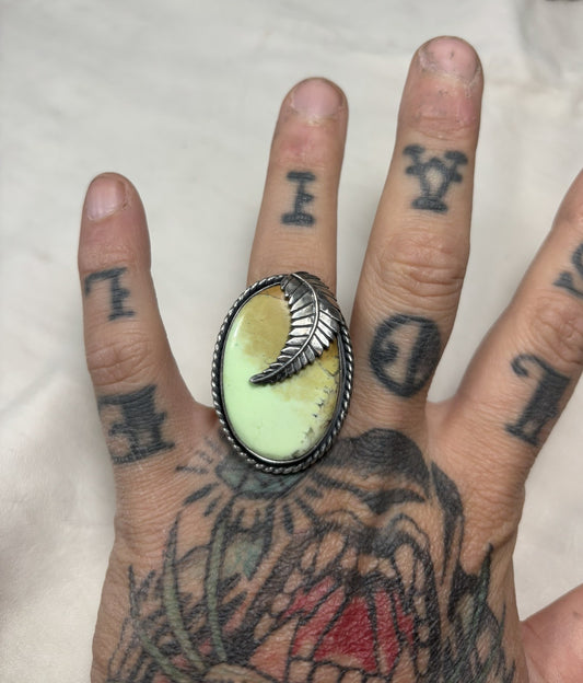 citron magnesite & feather ring